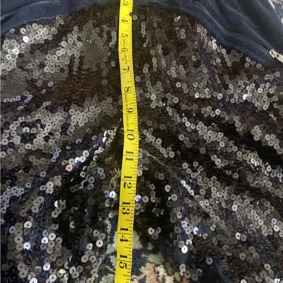 Chanel navy arguing terry colth pants size 38